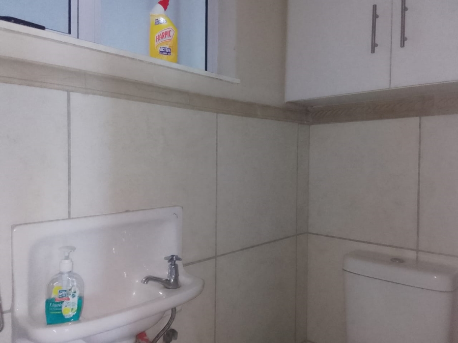 To Let 3 Bedroom Property for Rent in Quigney Eastern Cape